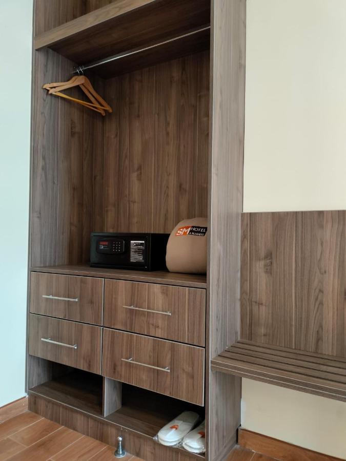 Sm Hotel Lima